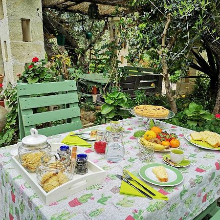 La casa nel villaggio Montalbano  Esterno foto