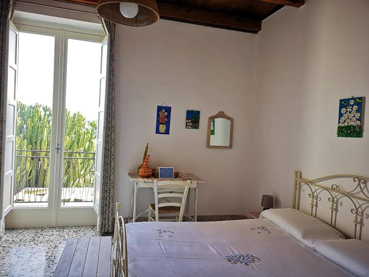 La casa nel villaggio Montalbano  Esterno foto