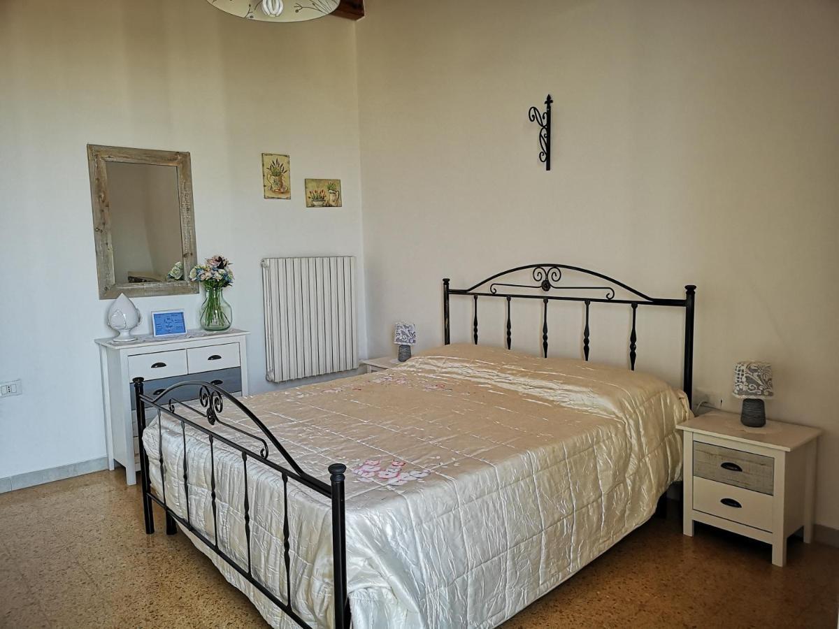 La casa nel villaggio Montalbano  Esterno foto